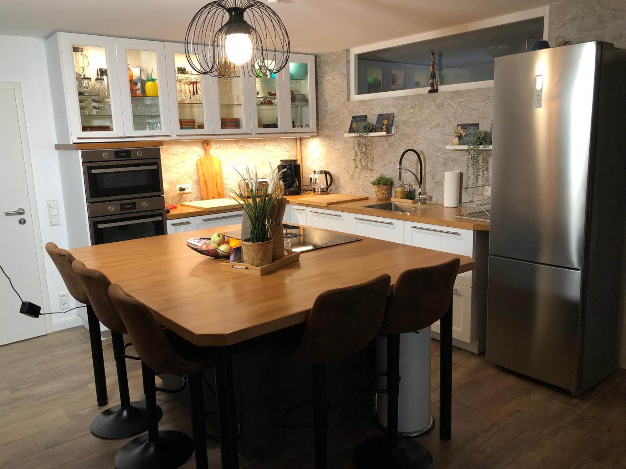 Stylisches Maybach Appartement Mit Terrasse Fuer 5 Personen, 5 Betten, Grosse Kochinsel, Homeoffice Mit 250Mbit Wlan Aidlingen 외부 사진