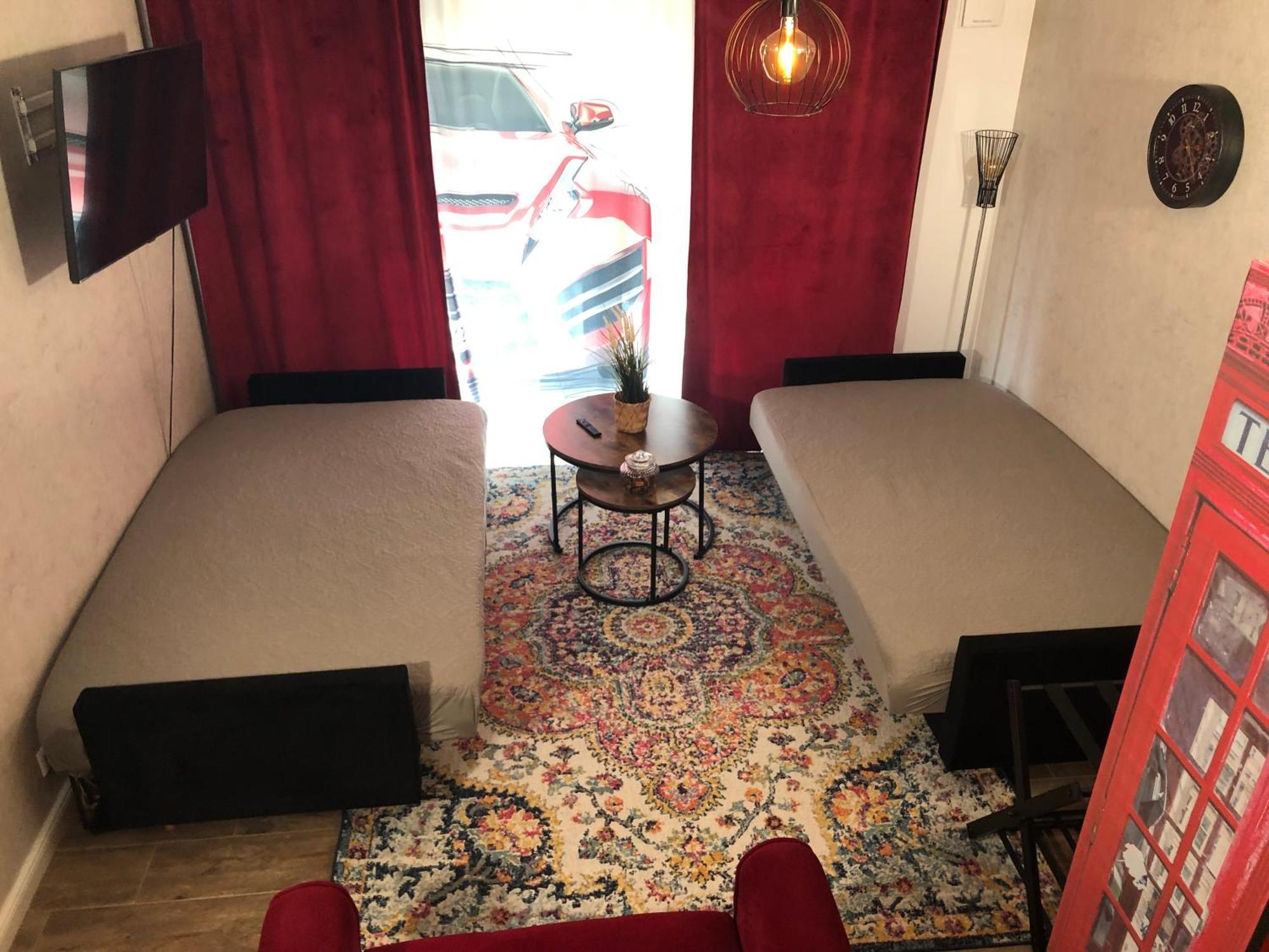 Stylisches Maybach Appartement Mit Terrasse Fuer 5 Personen, 5 Betten, Grosse Kochinsel, Homeoffice Mit 250Mbit Wlan Aidlingen 외부 사진