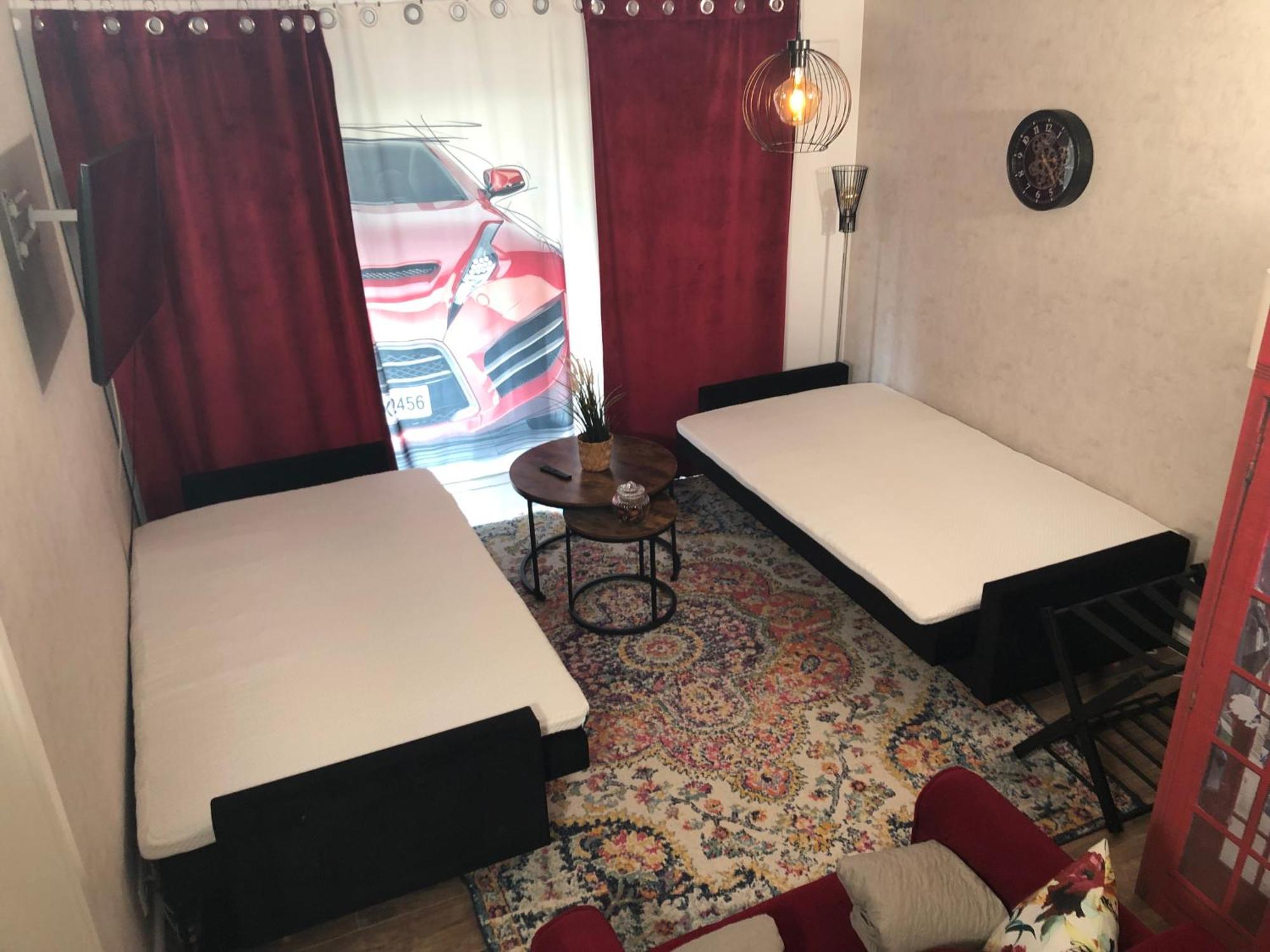 Stylisches Maybach Appartement Mit Terrasse Fuer 5 Personen, 5 Betten, Grosse Kochinsel, Homeoffice Mit 250Mbit Wlan Aidlingen 외부 사진